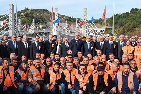ALANYA DOĞU ÇEVRE YOLU VE DEMİRTAŞ KAVŞAĞI HİZMETE AÇILDI